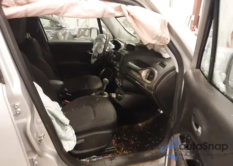 2017 Jeep Renegade Latitude 4X4 z USA, uszkodzony, nr VIN ZACCJBBB5HPF33729